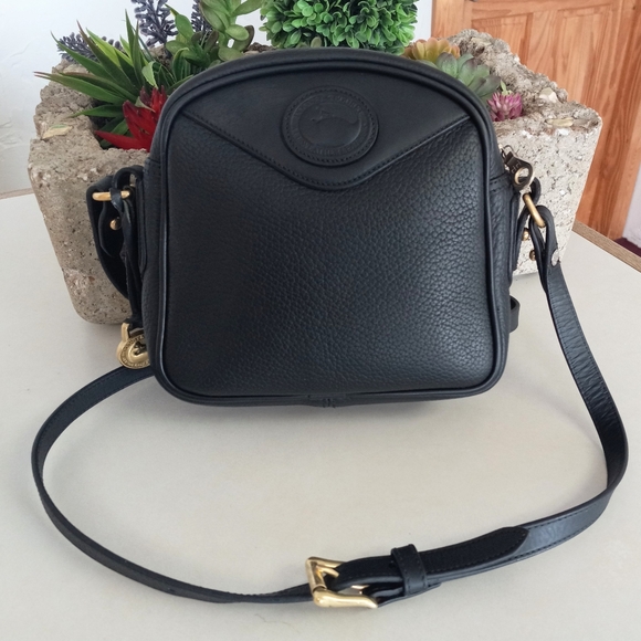 Dooney & Bourke AWL, Camera Crossbody bag - Picture 11 of 13